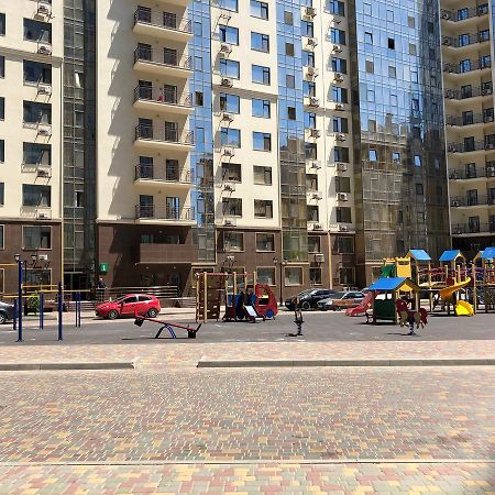 Zhemchuzhnie Apartments On Marselskaya Oldenburg Bagian luar foto