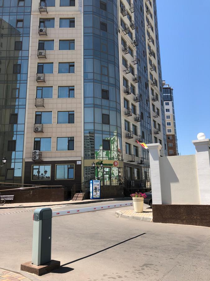 Zhemchuzhnie Apartments On Marselskaya Oldenburg Bagian luar foto
